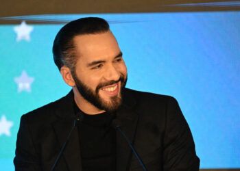 Bukele mantiene respaldo con 72.5 % de confianza y esperanza, según sondeo